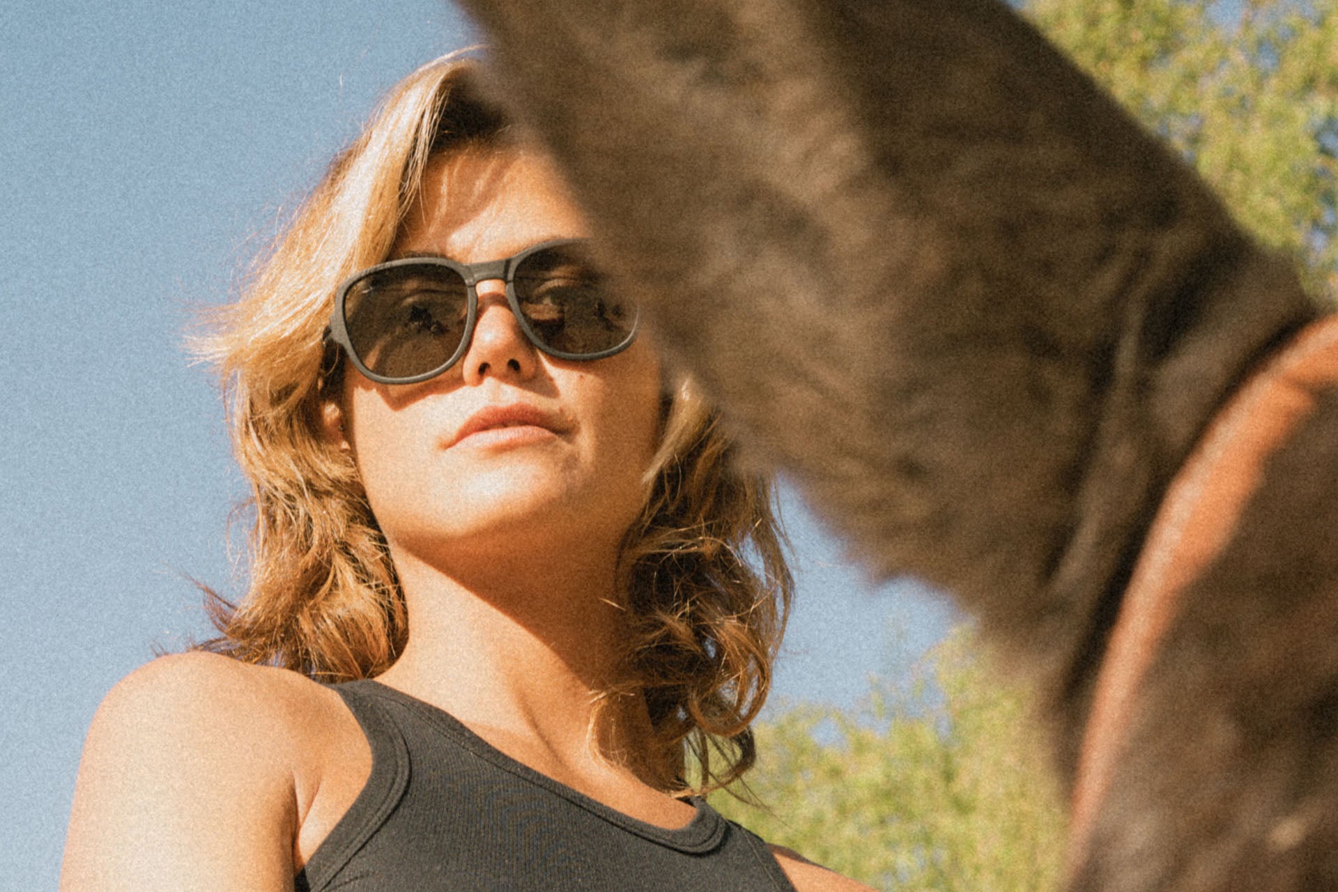 teton_charcoal_yellow