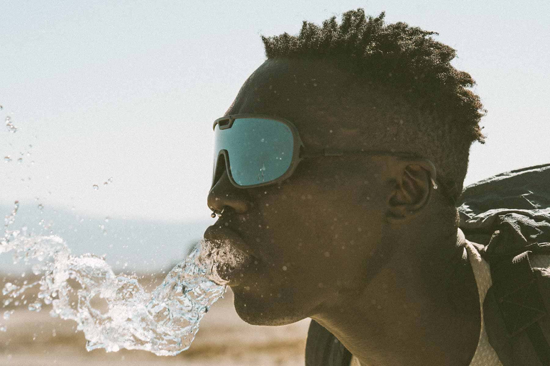 refugio_tortoise_black_mirror