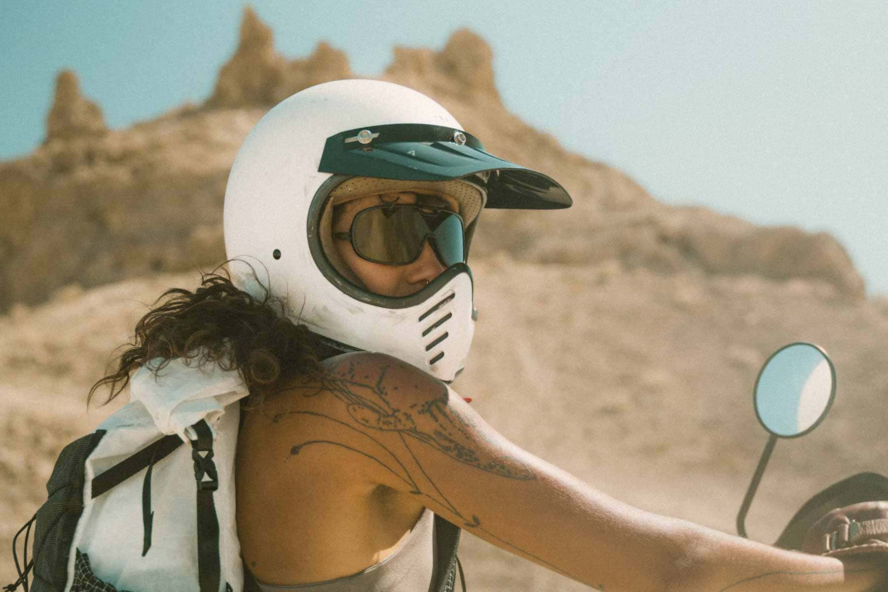 refugio_tortoise_black_mirror