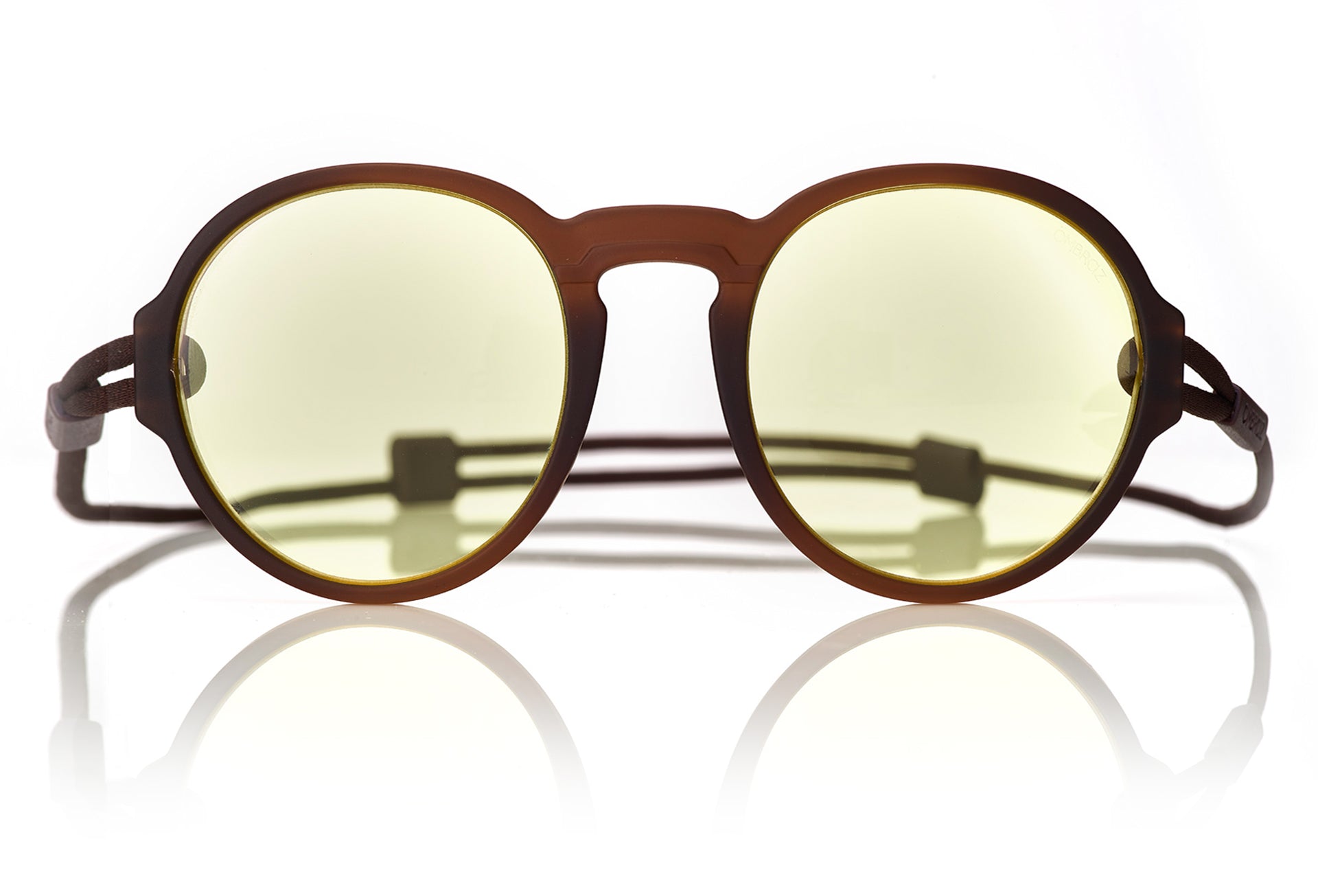 Viale_dusk_blocker Close up of Ombraz viale armless strap sunglasses